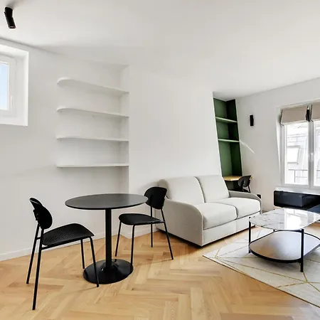 Pick A Flat's In Montmartre - Rue Petrelle Paris