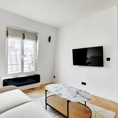 Pick A Flat's In Montmartre - Rue Petrelle